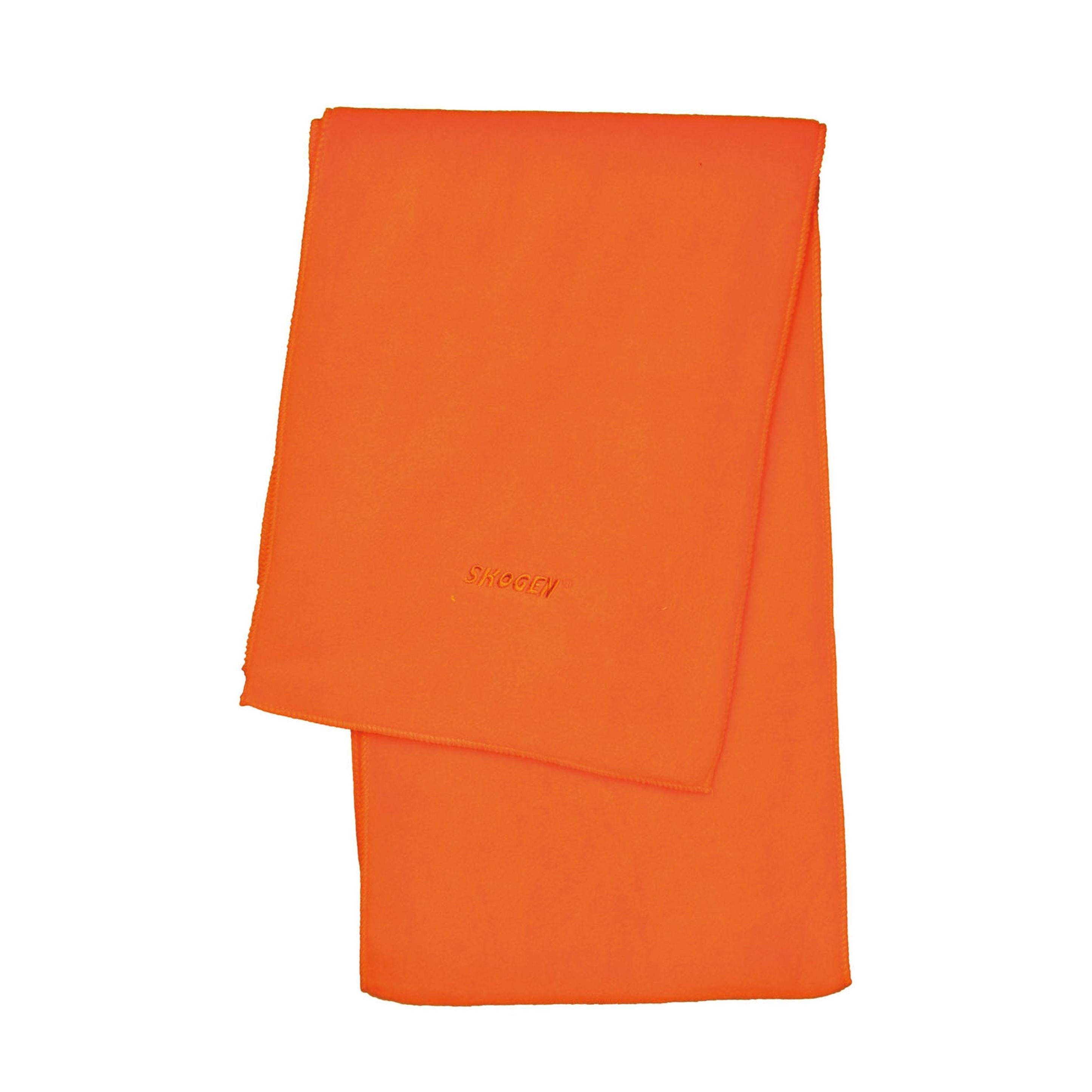 Fleece Schal von Skogen – Seitenansicht zeigt das leichte Material & Stickdetails