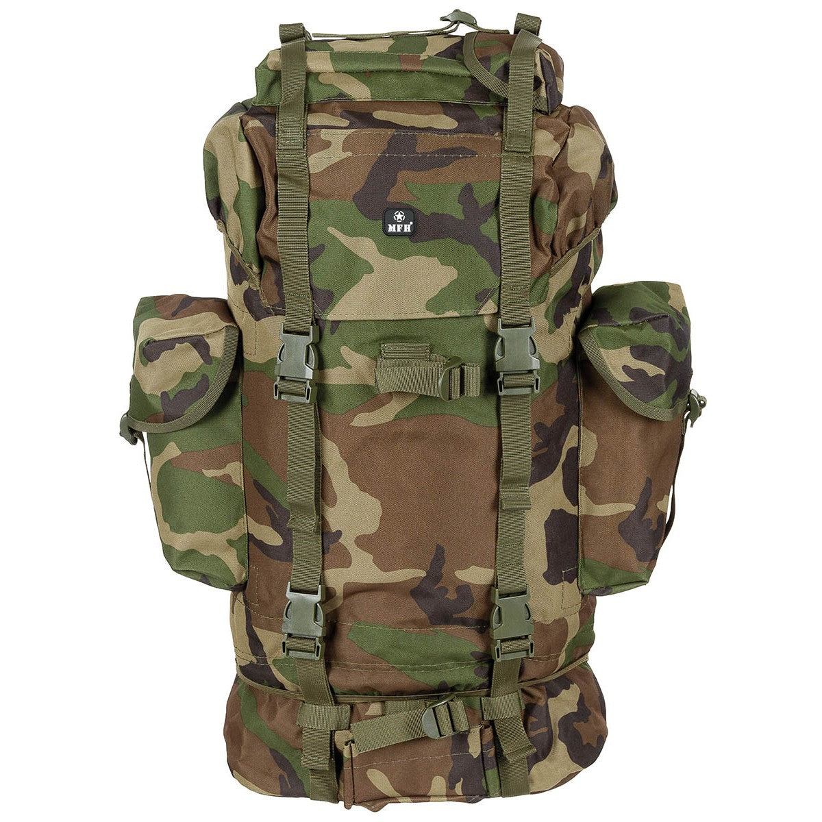 FOX Outdoor BW Kampfrucksack in Woodland mit aufgesetzten Taschen
