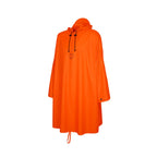 Seitenansicht des Hubertus Ponchos mit verstellbaren Ärmeln und Schirmkapuze