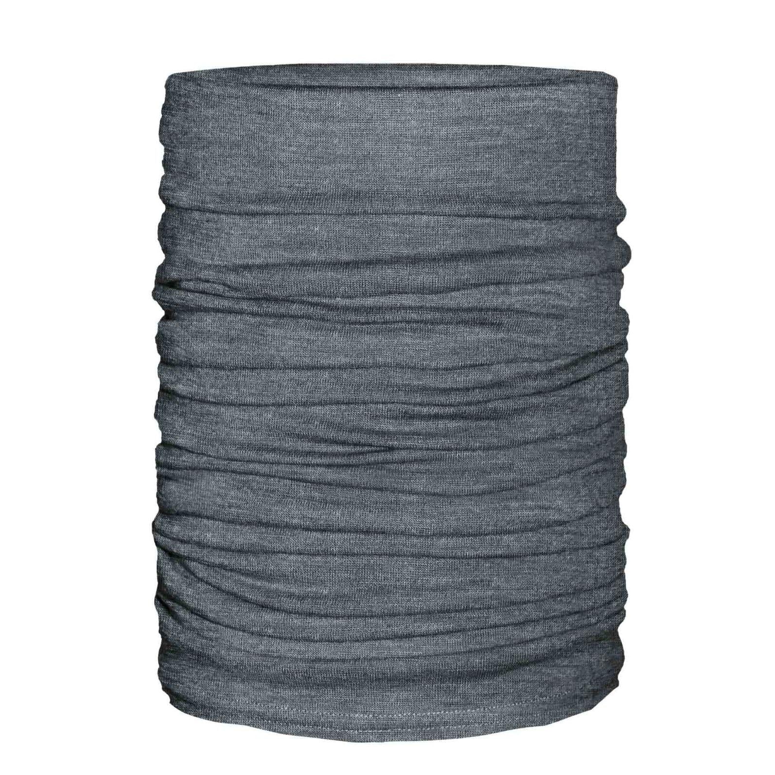 Multituch Merino – getragen als Halswärmer in Outdoor-Umgebung