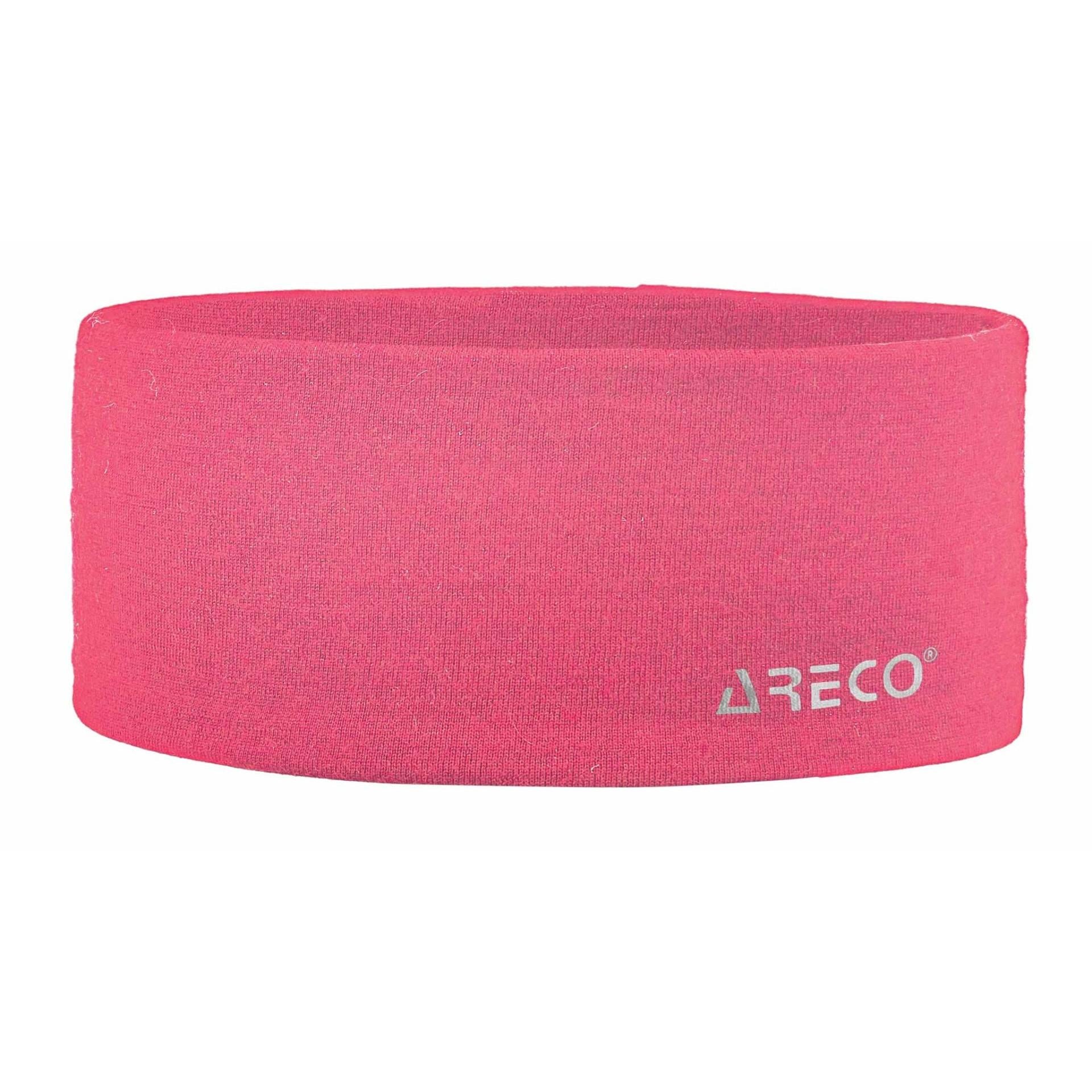 Merino-Stirnband in sportlichem Look – getragen beim Outdoor-Spaziergang