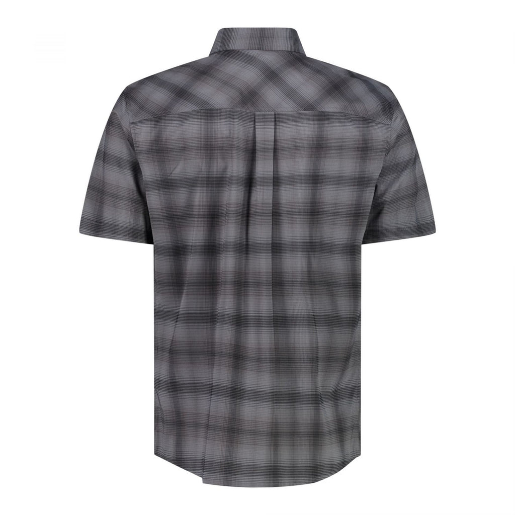 Outdoorhemd Herren – Rückansicht mit geradem Rücken und bequemem Sitz