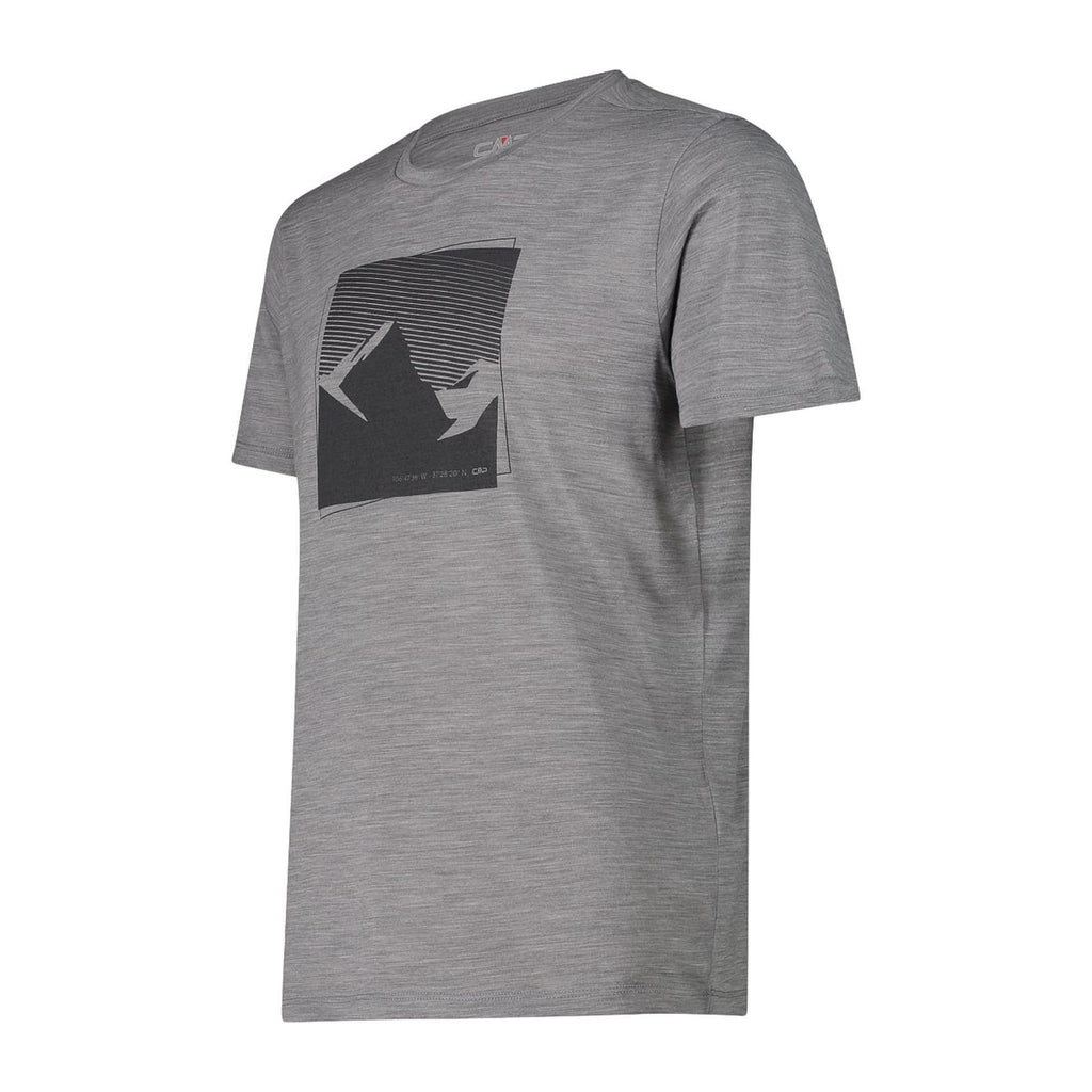 Seitliche Ansicht des atmungsaktiven Performance-Shirts mit sportlicher Passform