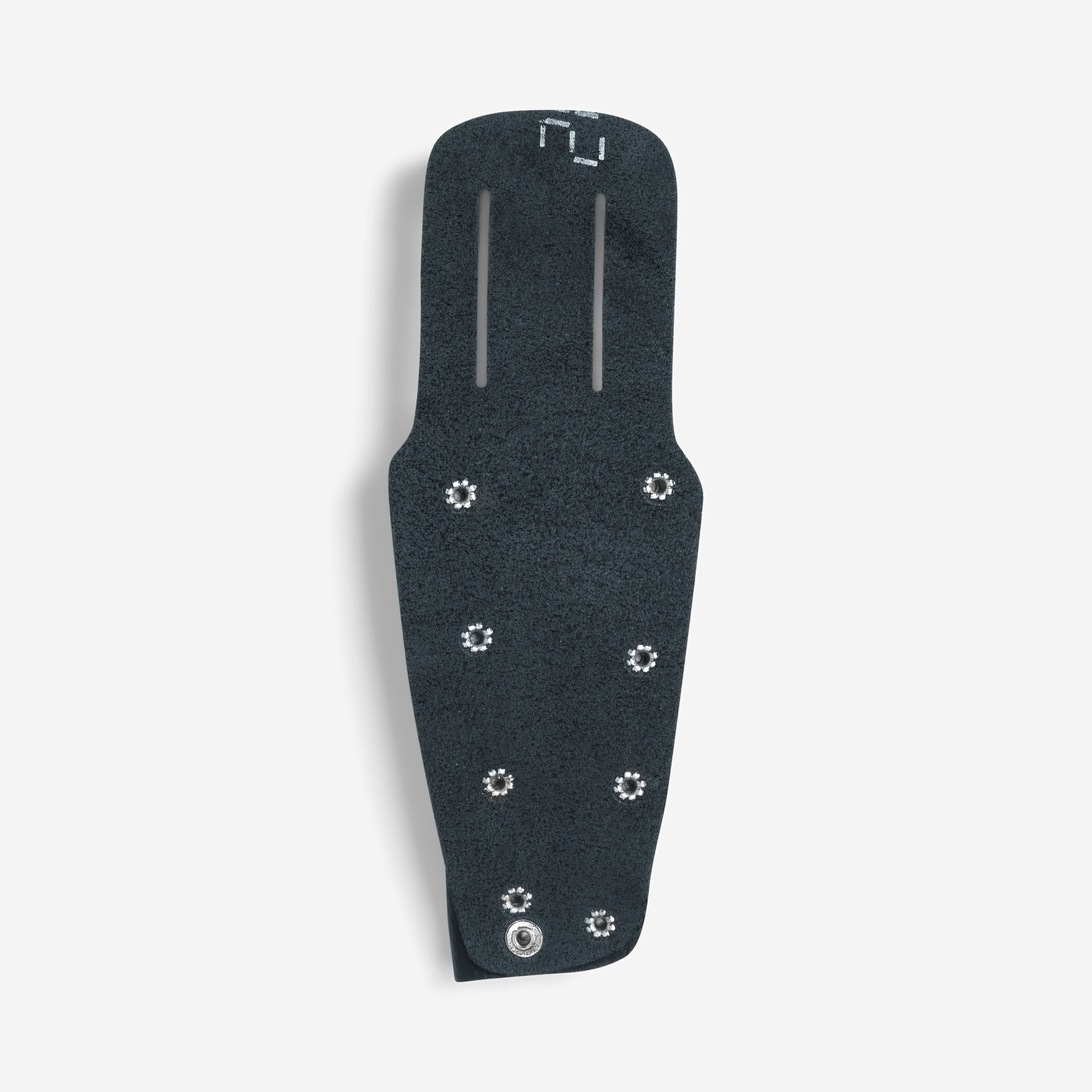 Rückansicht FHB Messertasche MALTE aus kräftigem Rindsleder