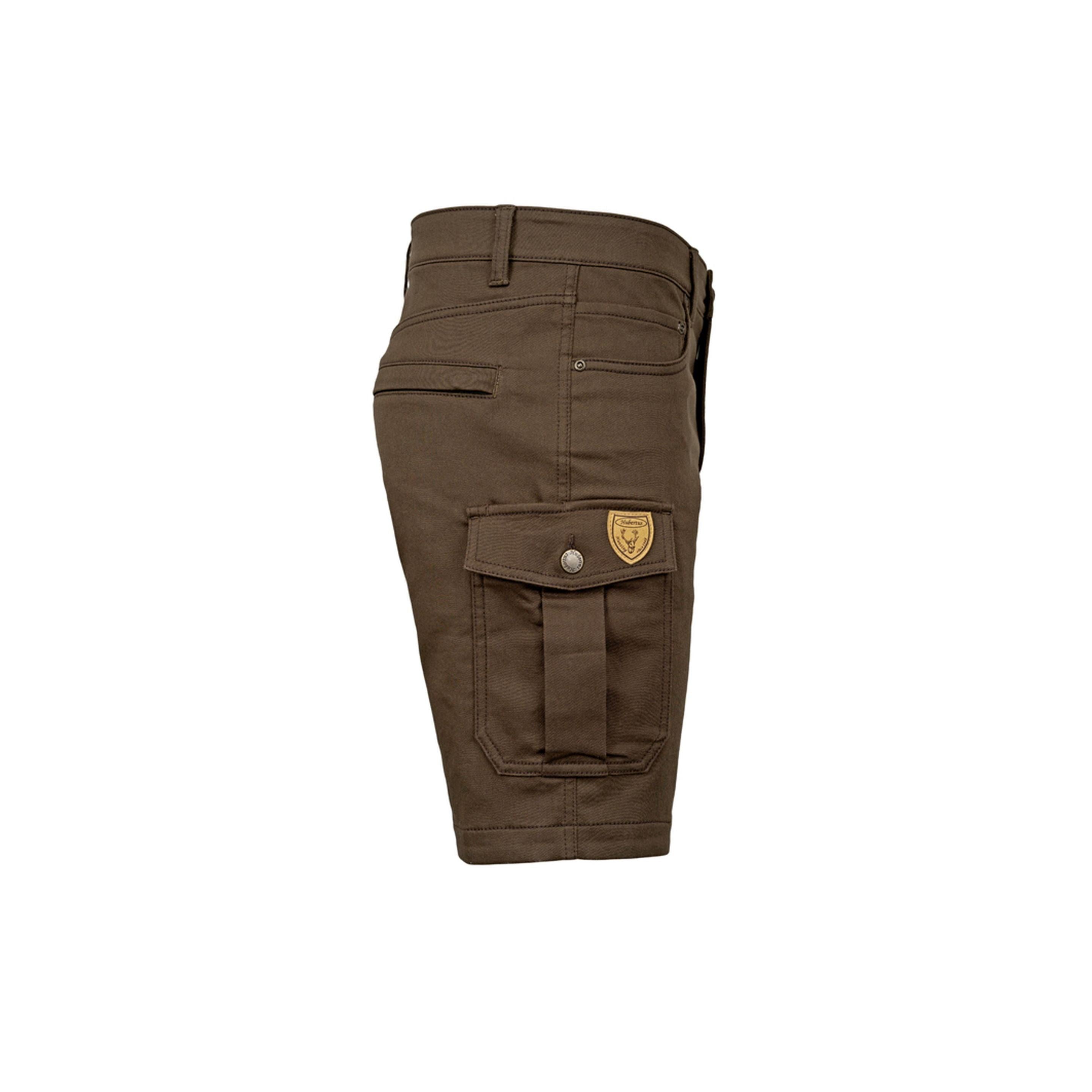 Seitenansicht der Stretch-Shorts HANNES mit Beintasche und Messertasche