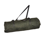 Rückansicht des Sacks mit hochgezogenem Rückenteil und Trageriemen