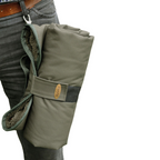 HUBERTUS ISO Hundebett 100×70 cm mit olivgrünem Faserpelz, eingerollt