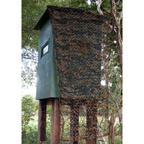 HUBERTUS Tarnnetz in 3D-Optik ausgebreitet, frontal fotografiert