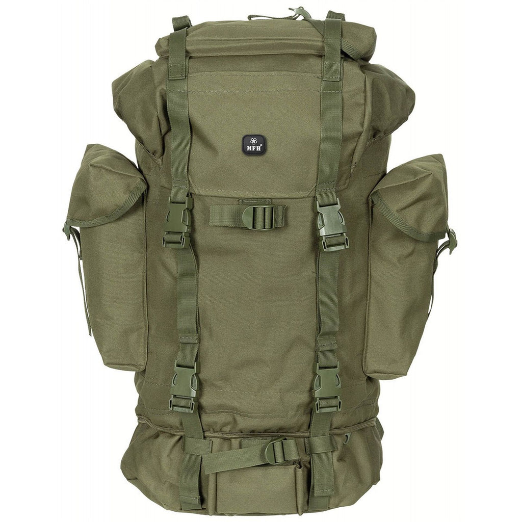 FOX Outdoor BW Kampfrucksack in Oliv mit aufgesetzten Taschen und Gurten