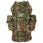 FOX Outdoor BW Kampfrucksack in Woodland mit aufgesetzten Taschen